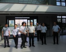 <b>山西省民營經(jīng)濟發(fā)展局樊偉強局長、運城經(jīng)濟技術開發(fā)區(qū)副主任魯若鵬一行蒞臨</b>